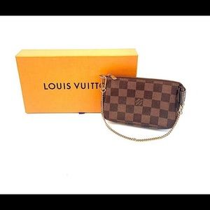 Louis Vuitton Mini Pochette